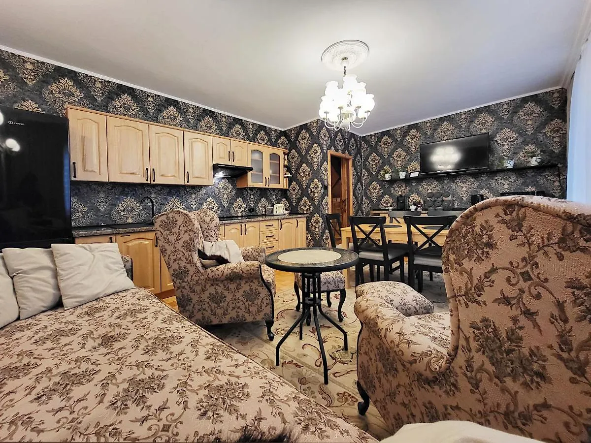 Bed & Breakfast Husarska 60 Warsaw