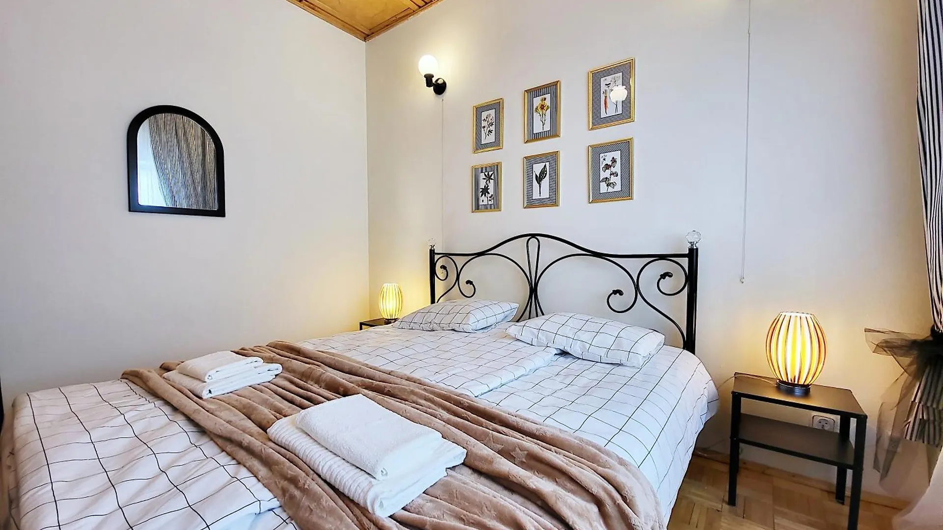 Bed & Breakfast Husarska 60 Warsaw Poland
